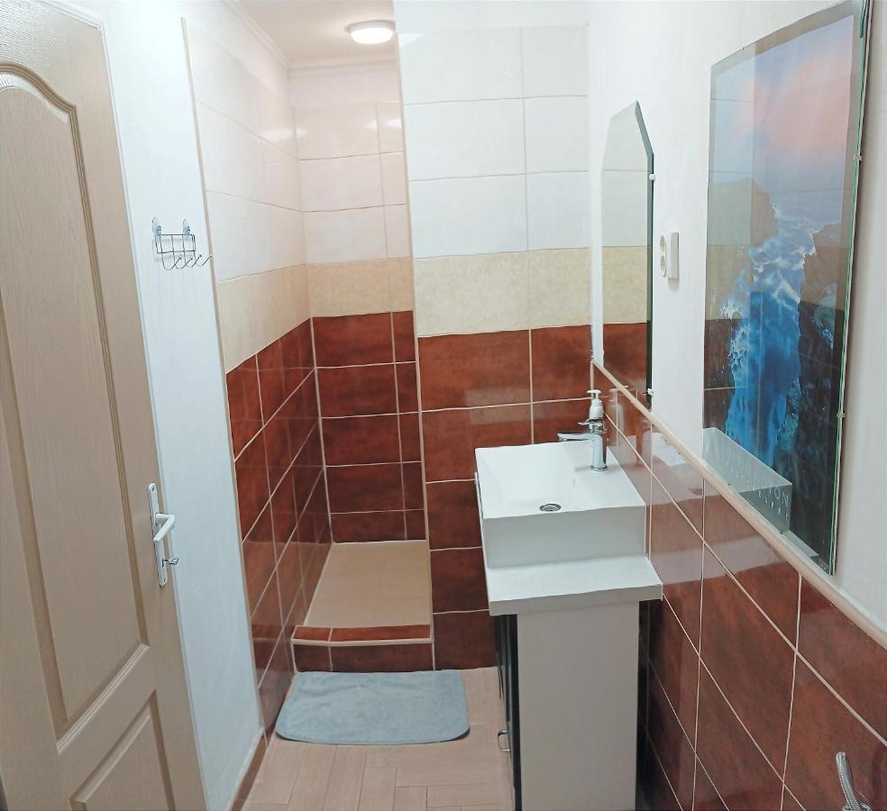 Sarahome4 Center Szeged Extérieur photo