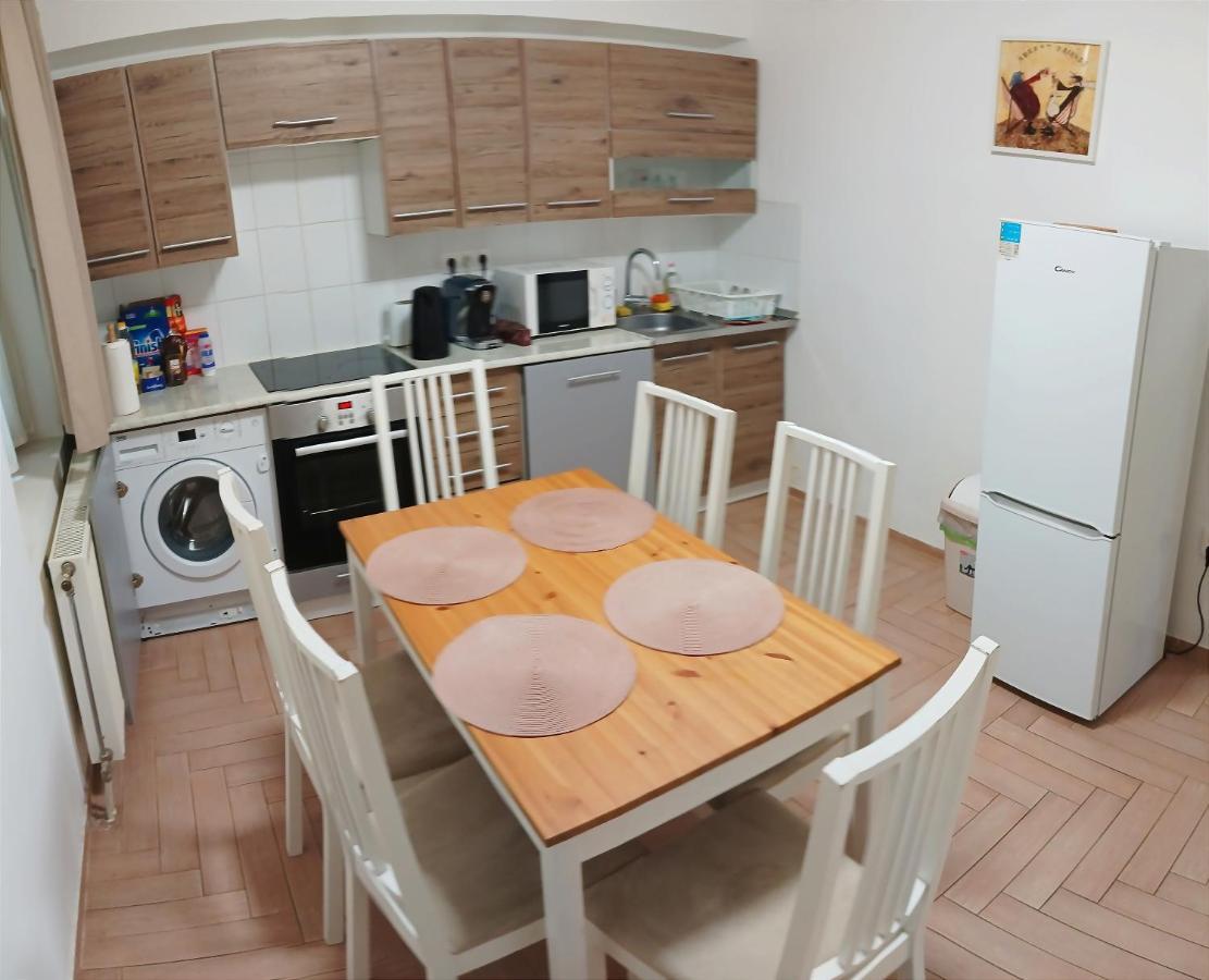 Sarahome4 Center Szeged Extérieur photo